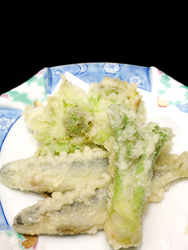 山菜とわかさぎの天ぷら