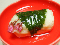 里芋の桜饅頭