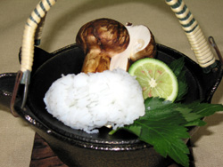 鱧と松茸の土瓶蒸し