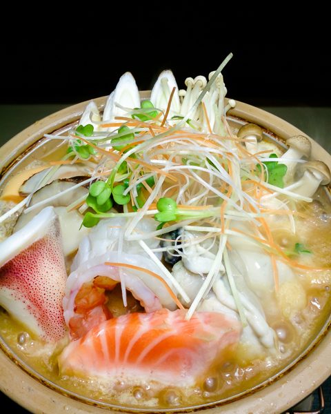 海の幸の陶板焼き